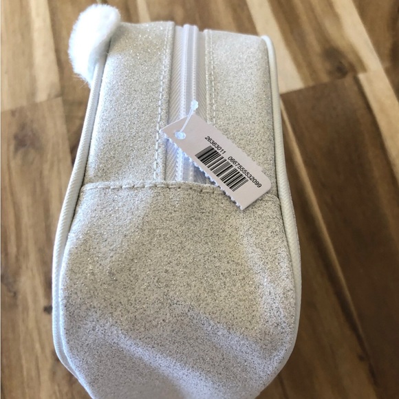 Bath & Body Works Crowned Polar Bear Silver Glitter Cosmetic mini Bag - Picture 2 of 4